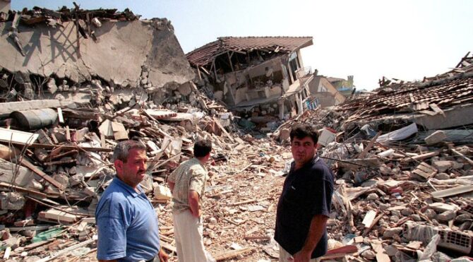 17 Ağustos depreminde neler yaşandı, kaç kişi hayatını kaybetti?